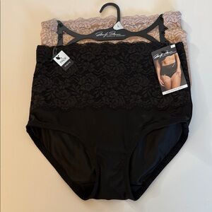🆕Marilyn Monroe Lace Shaping Briefs SZ L NEW!